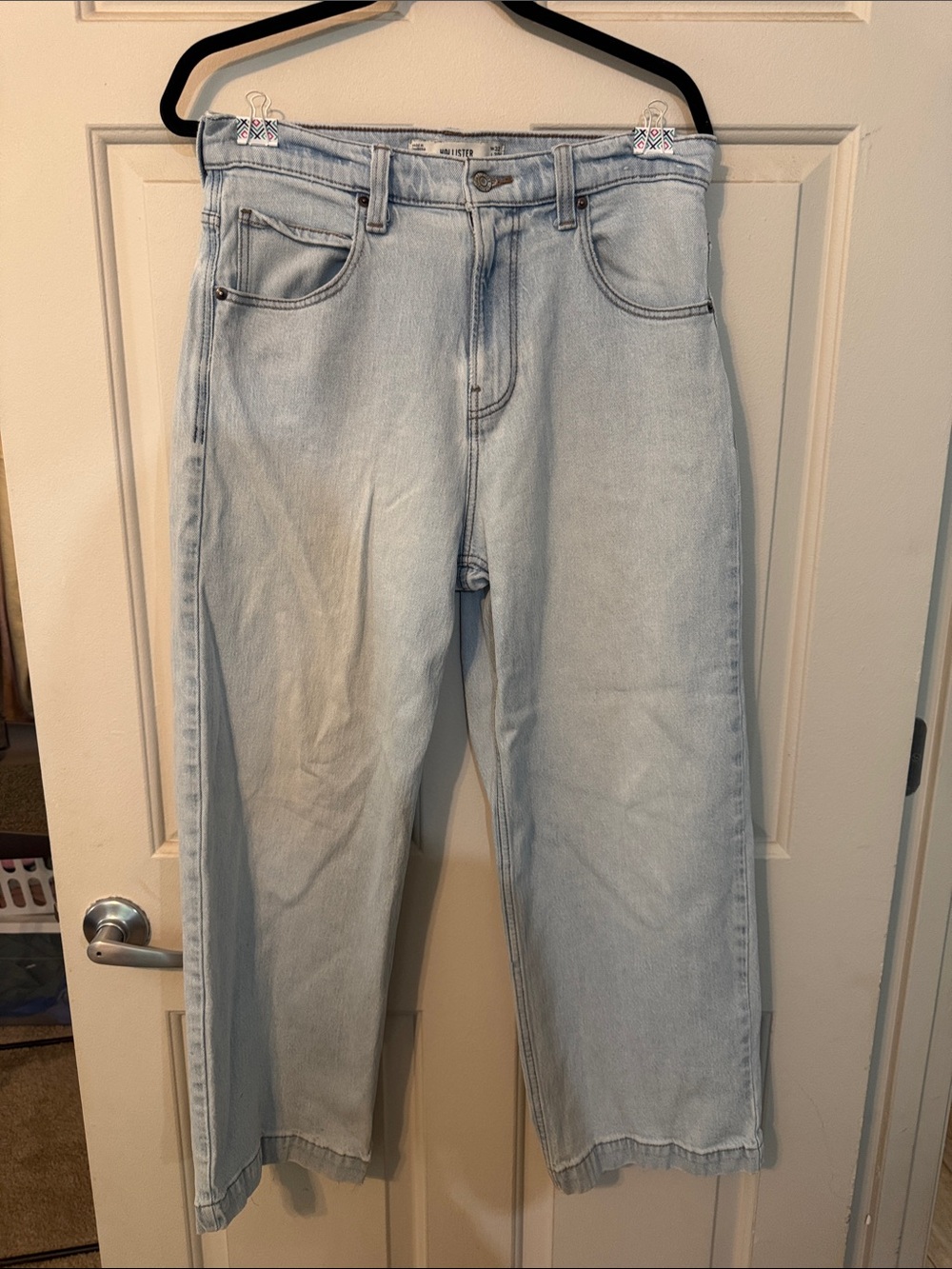 Hollister Light Wash Relaxed Men’s Jeans